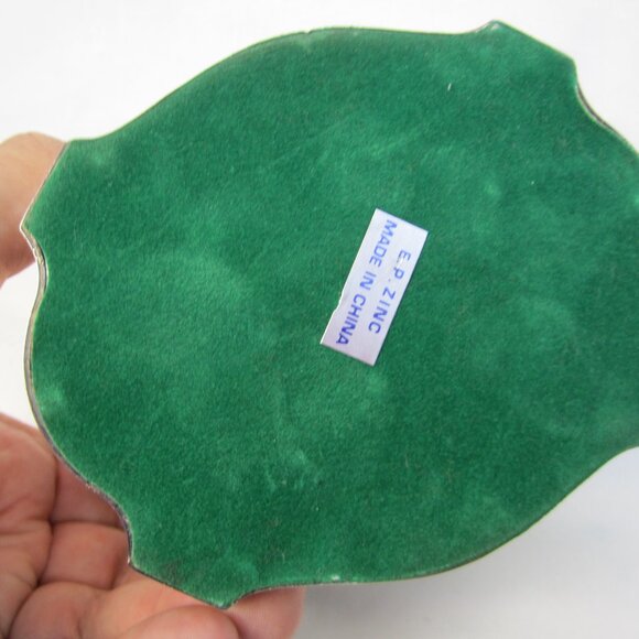 HBC Hudson's Bay 1995 Silver Plated 325 Years Engraved Commemorative Trinket Box - Picture 9 of 14